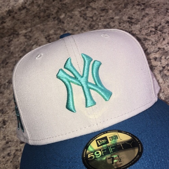 7 1/2 FITTED HATS - Picture 6 of 16